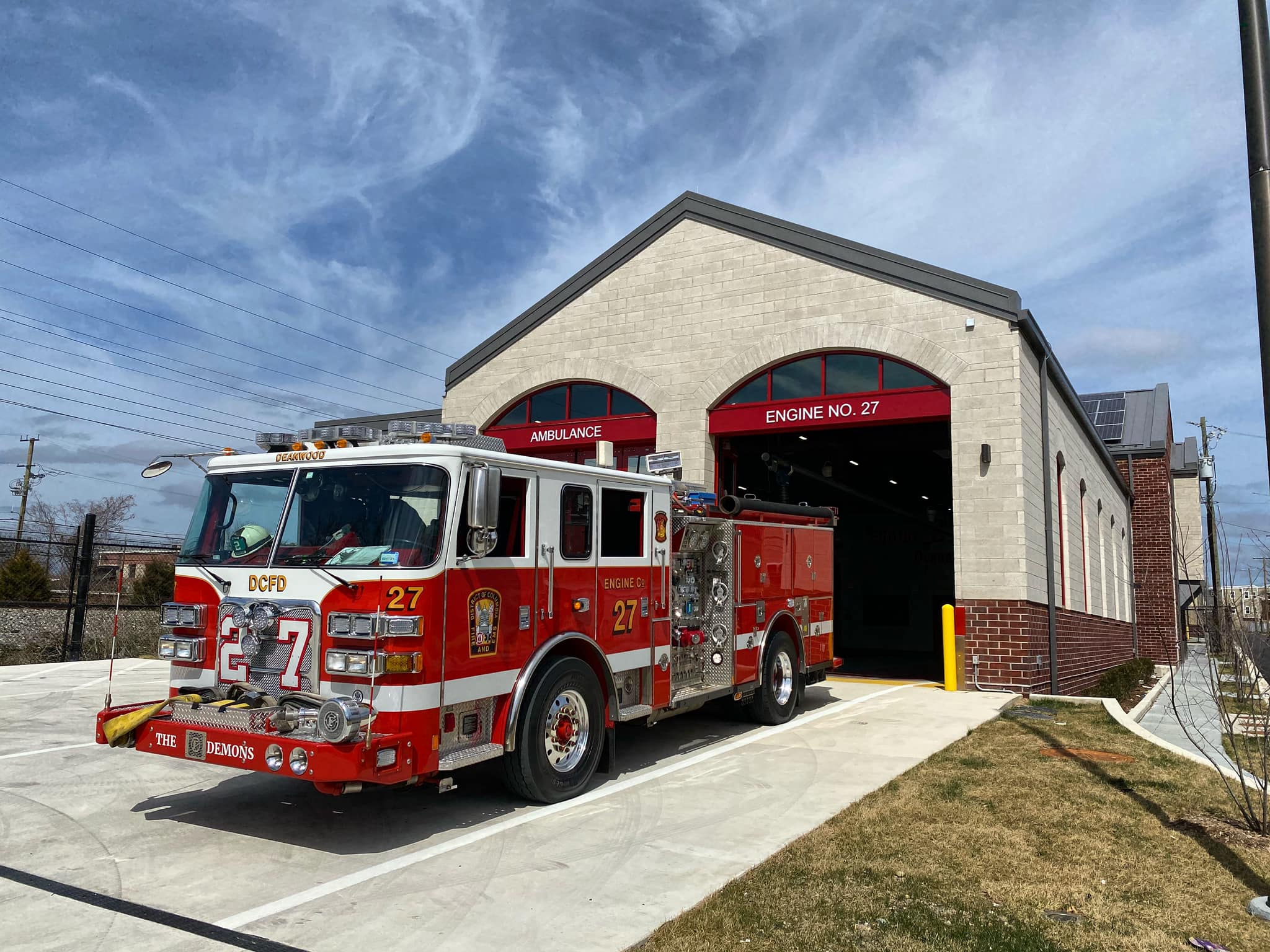 DCFD Engine 27